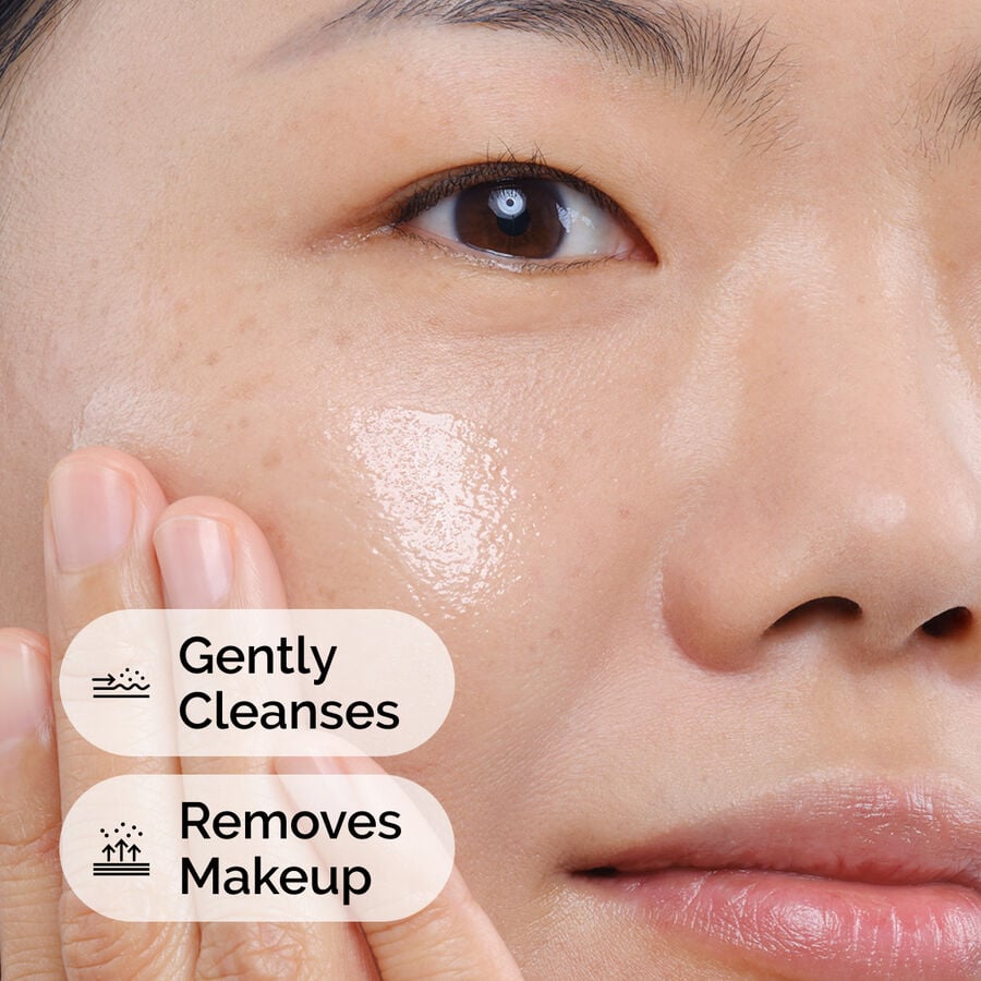 squalane-cleanser-i3 ord-squalane-cleanser-model-application-with-benefits.jpg